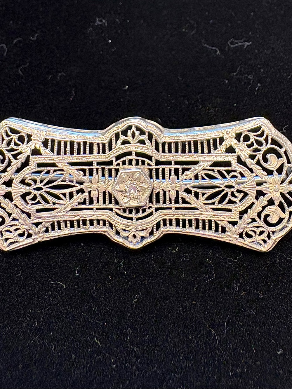 Vintage Art Deco-Style Filigree Brooch